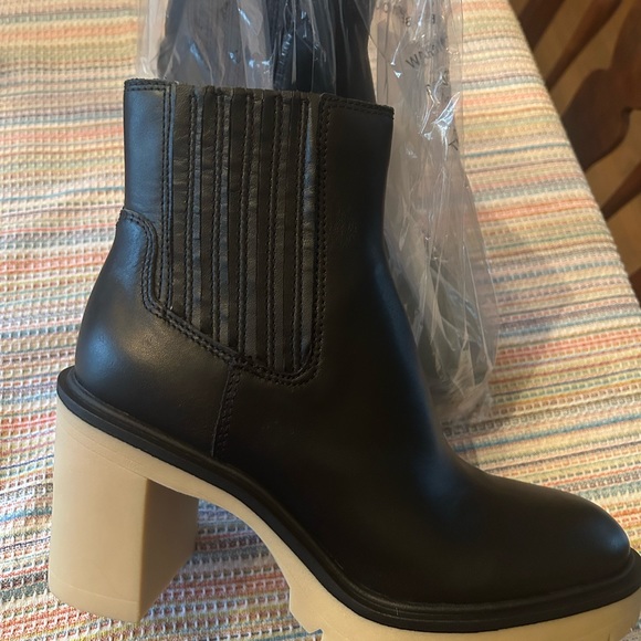 NWT Dolce Vita Boots - Picture 3 of 7